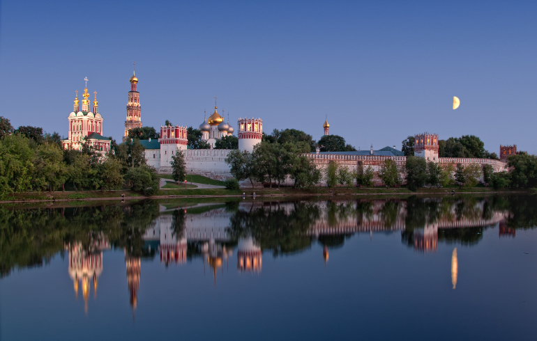 Новодевичий монастырь в Москве