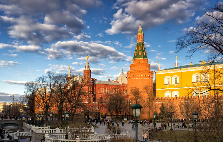 Башни кремлевской стены. Угловая Арсенальная башня