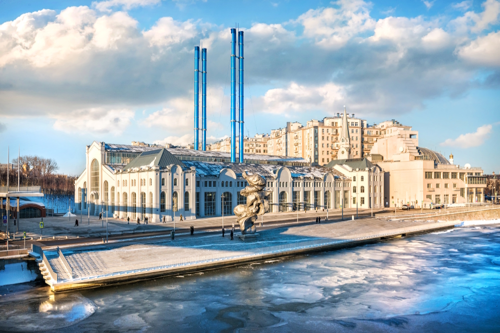 Болотная набережная в Москве Болотная набережная в Москве