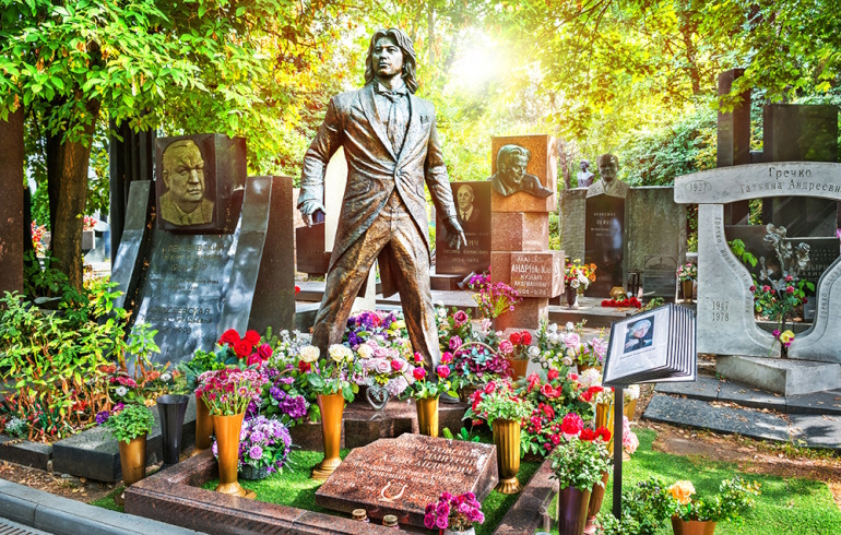 Новодевичье кладбище – место упокоения великих
