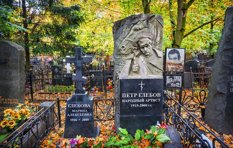 Ваганьковское кладбище. Могила Петра Глебова