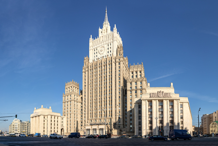 Высотное здание Министерства иностранных дел России на Смоленской площади