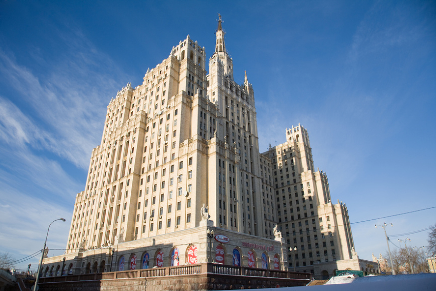 Сталинские высотки в Москве: жилой дом на Кудринской площади