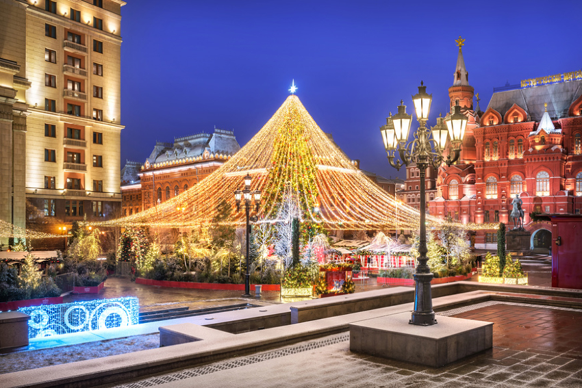 Москва. Новогодняя елка на Манежной площади