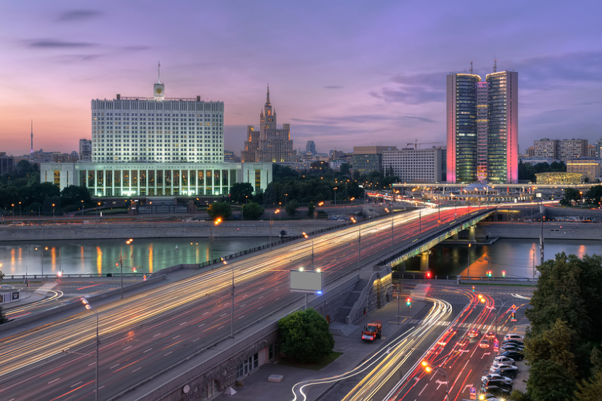 Дом Правительства Российской Федерации. Закат над Москвой-рекой
