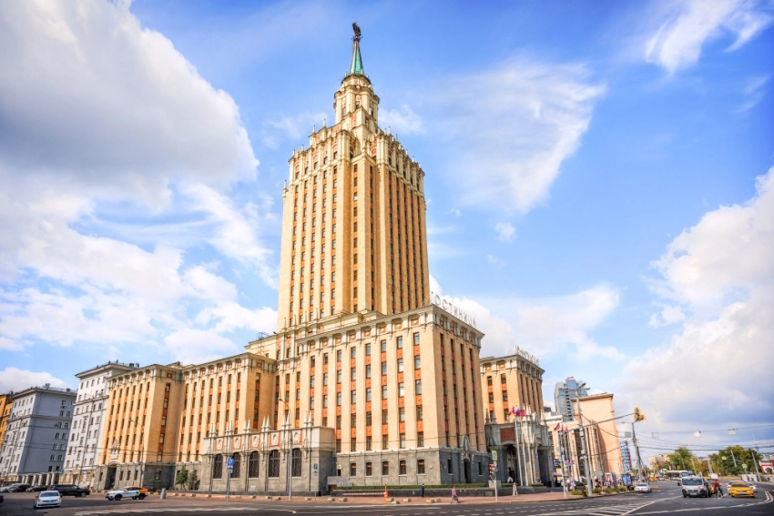 Гостиница «Ленинградская» (Hilton) в Москве