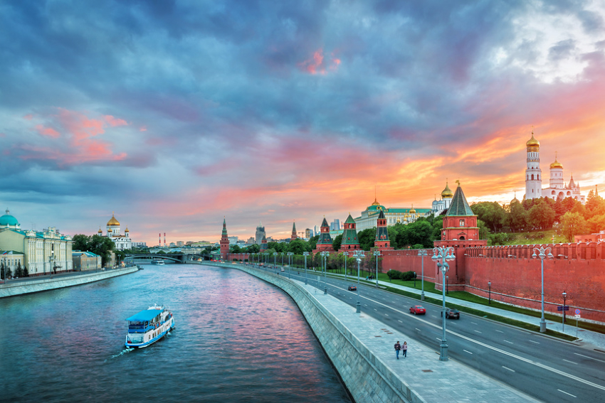 Москва. Теплоходная прогулка по Москве-реке от Китай-города