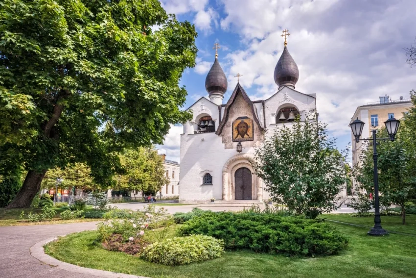 Марфо-Мариинская обитель милосердия в Москве. На фото – Покровская церковь
