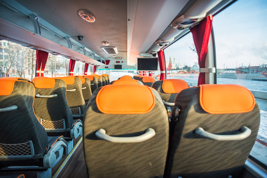 Интерьер туристического автобуса Yutong компании «Незабываемая Москва»